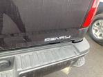 2015 GMC Sierra 2500 Crew Cab SRW 4x4 Pickup for sale #8166801 - photo 17