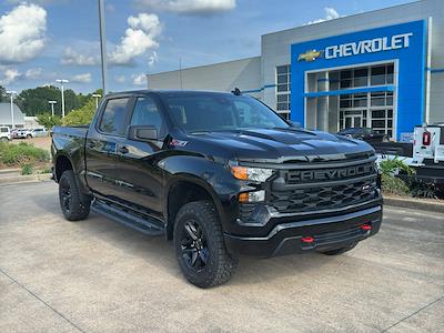 New 2025 Chevrolet Silverado 1500 Custom Crew Cab 4WD Pickup for sale #250563 - photo 1