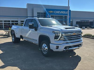 New 2026 Chevrolet Silverado 3500 High Country Crew Cab 4WD Pickup for sale #260084 - photo 1