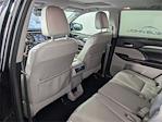Used 2017 Toyota Highlander SE for sale #HS372860 - photo 15