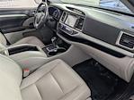 Used 2017 Toyota Highlander SE for sale #HS372860 - photo 20