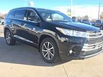 Used 2017 Toyota Highlander SE for sale #HS372860 - photo 3