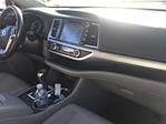 Used 2017 Toyota Highlander SE for sale #HS372860 - photo 4