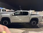 2022 Nissan Frontier Crew Cab 4x4 Pickup for sale #NN677549 - photo 2