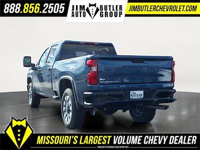 New 2026 Chevrolet Silverado 2500 Custom Crew Cab for sale #155356 - photo 2