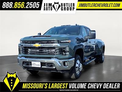 New 2026 Chevrolet Silverado 3500 LT Crew Cab for sale #184261 - photo 1
