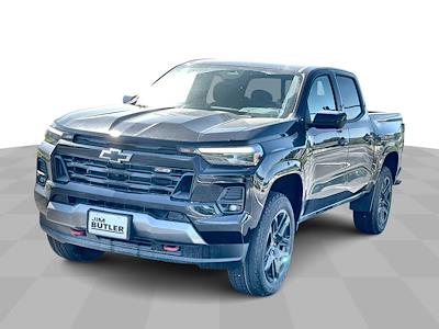 New 2025 Chevrolet Colorado Z71 Crew Cab 4WD Pickup for sale #196462 - photo 1