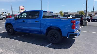 New 2025 Chevrolet Silverado 1500 Custom Crew Cab 4WD Pickup for sale #313986 - photo 2