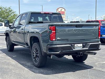 New 2025 Chevrolet Silverado 2500 LT Crew Cab 4WD Pickup for sale #337887 - photo 2