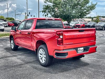 New 2025 Chevrolet Silverado 1500 Custom Crew Cab 4WD Pickup for sale #339037 - photo 2
