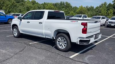 New 2025 Chevrolet Silverado 1500 Custom Crew Cab 4WD Pickup for sale #340699 - photo 2