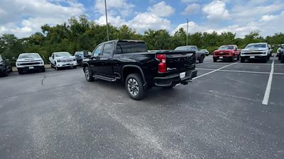 New 2025 Chevrolet Silverado 2500 Custom Crew Cab 4WD Pickup for sale #C369850 - photo 2