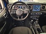 2022 Jeep Gladiator Crew Cab 4WD Pickup for sale #C06175A - photo 17