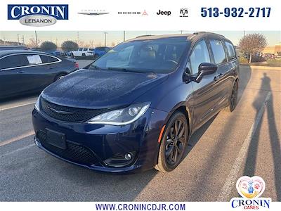 Used 2018 Chrysler Pacifica - photo 1