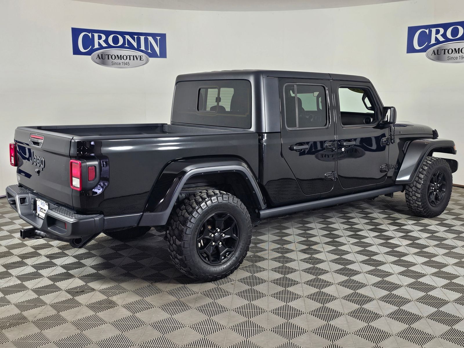 Used 2022 Jeep Gladiator - photo 32