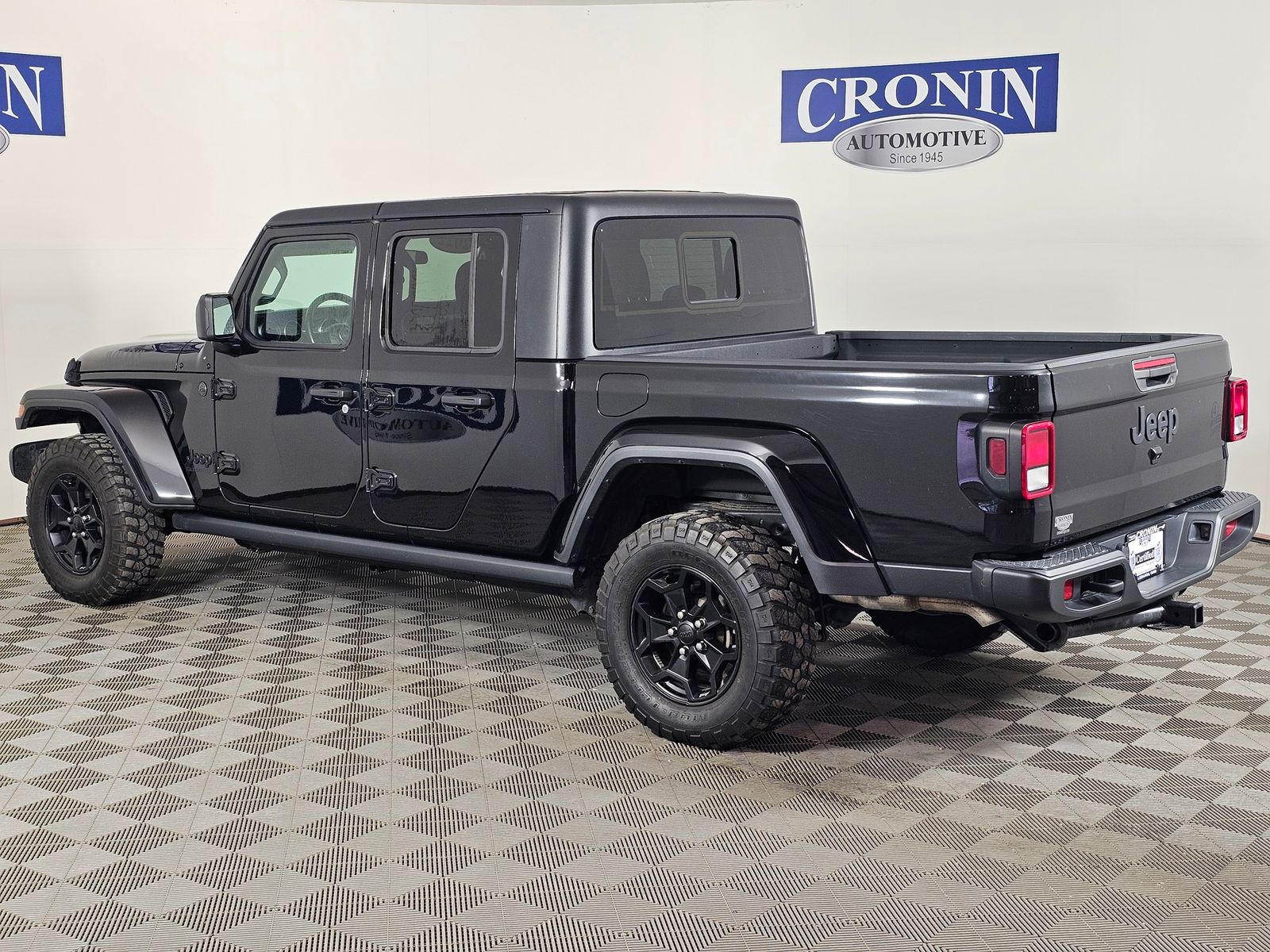 Used 2022 Jeep Gladiator - photo 34