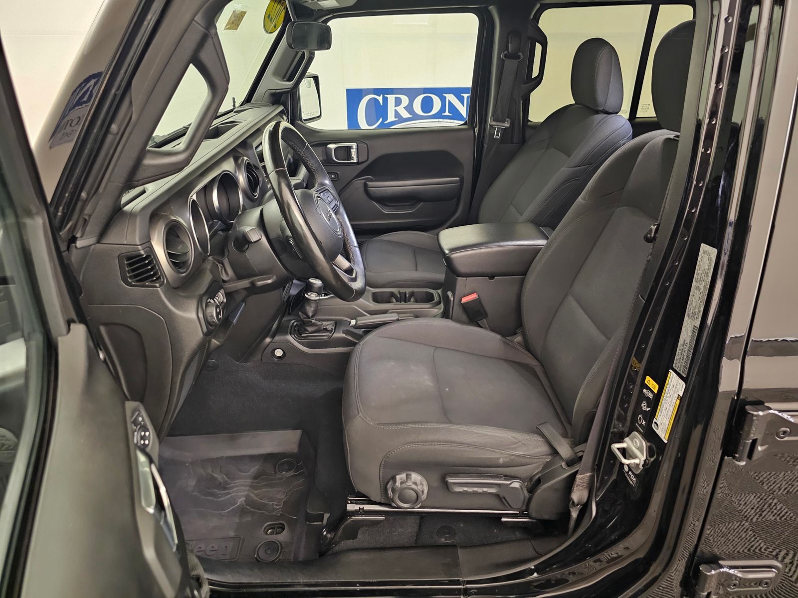 Used 2022 Jeep Gladiator - photo 6
