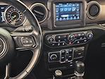 2020 Jeep Gladiator Crew Cab 4WD Pickup for sale #CV0068 - photo 17