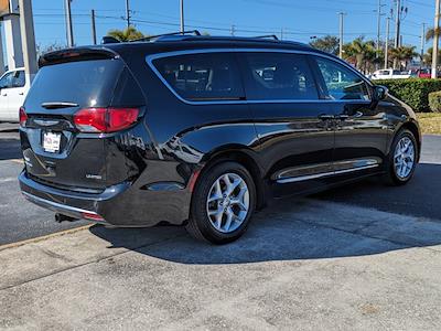 Used 2020 Chrysler Pacifica Limited Minivan for sale #1067XB - photo 2