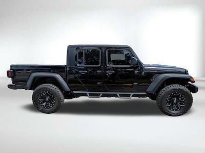 Used 2025 Jeep Gladiator - photo 2