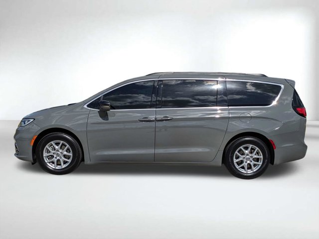 Used 2022 Chrysler Pacifica - photo 9
