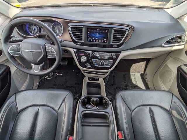 Used 2018 Chrysler Pacifica - photo 17