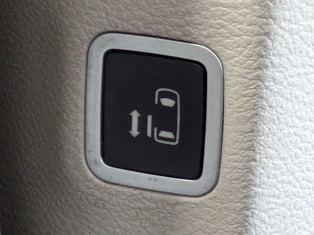 Used 2018 Chrysler Pacifica - photo 22