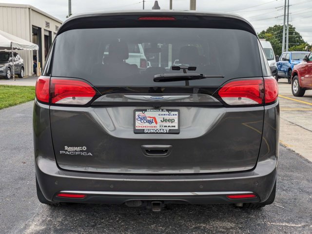 Used 2018 Chrysler Pacifica - photo 6