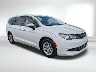2018 Chrysler Pacifica FWD Minivan for sale #1538WI - photo 1