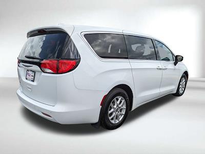 2018 Chrysler Pacifica FWD Minivan for sale #1538WI - photo 2