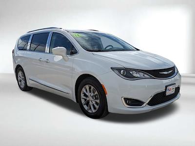 Used 2018 Chrysler Pacifica Touring L Minivan for sale #1694WK - photo 1