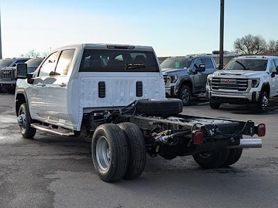 2025 GMC Sierra 3500 Crew Cab 4WD, Cab Chassis for sale #406753G - photo 2