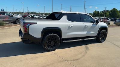 New 2024 Chevrolet Silverado EV RST Crew Cab 4WD Pickup for sale #24C1758 - photo 2