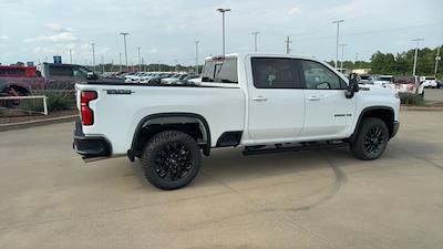 New 2025 Chevrolet Silverado 2500 LT Crew Cab 4WD Pickup for sale #25C1419 - photo 2