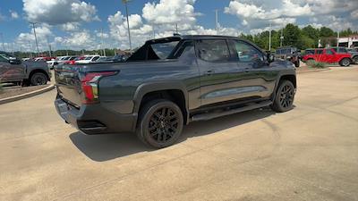 New 2025 Chevrolet Silverado EV LT Crew Cab 4WD Pickup for sale #25C1496 - photo 2