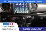 2021 Jeep Gladiator Crew Cab 4WD Pickup for sale #C580248U - photo 18