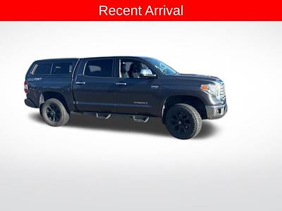 2017 Toyota Tundra Crew Cab 4x4 Pickup for sale #C631887U - photo 2