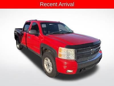 Used 2007 Chevrolet Silverado 1500 Work Truck Crew Cab 4WD Pickup for sale #C701170U - photo 1