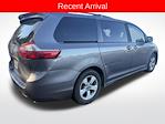 2018 Toyota Sienna FWD Minivan for sale #C950937U - photo 2