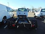 Used 1999 Ford F-450 XL Cab & Chassis 7.3L Diesel Regular Cab 4x4 Cab Chassis for sale #CT40479 - photo 3