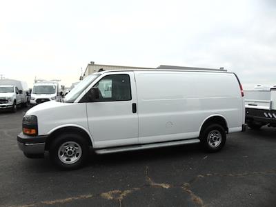 Used 2024 GMC Savana 2500 - photo 1