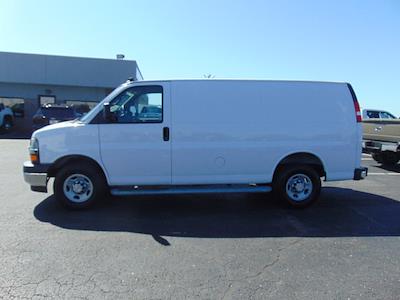 Used 2024 Chevrolet Express 2500 - photo 1