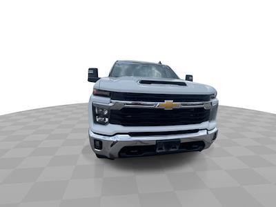 Used 2024 Chevrolet Silverado 2500 - photo 1