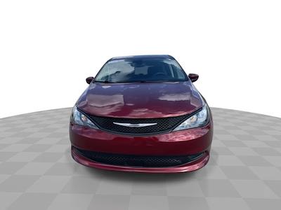 Used 2023 Chrysler Voyager - photo 1
