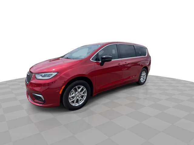 Used 2025 Chrysler Pacifica - photo 5