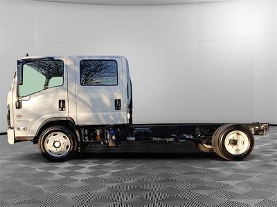 2025 Chevrolet LCF 5500XD Crew Cab RWD Cab Chassis for sale #V12850 - photo 2