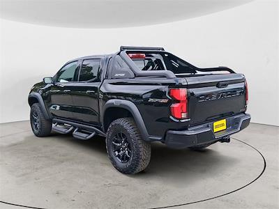 2025 Chevrolet Colorado Crew Cab 4x4 Pickup for sale #V13166 - photo 2