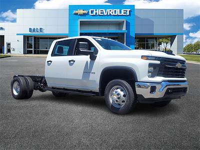 New 2025 Chevrolet Silverado 3500 Crew Cab Cab Chassis for sale #SF264103 - photo 1