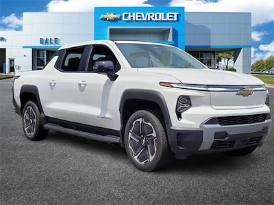 New 2026 Chevrolet Silverado EV LT Crew Cab 4WD Pickup for sale #TU401625 - photo 1