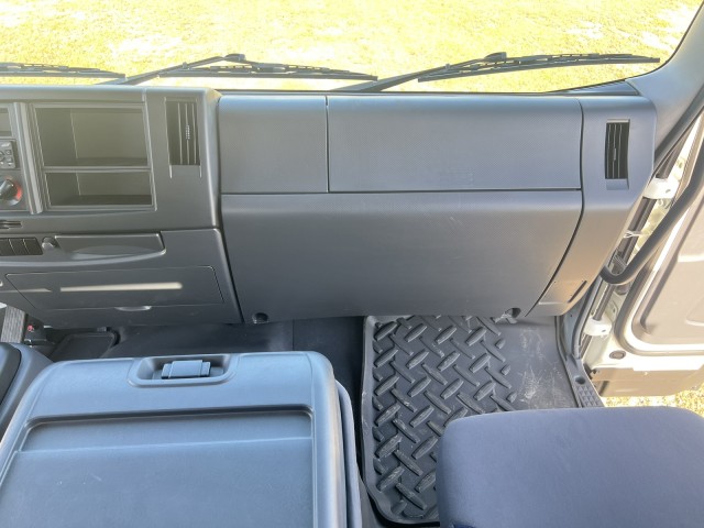 New 2026 Isuzu FTR - photo 24